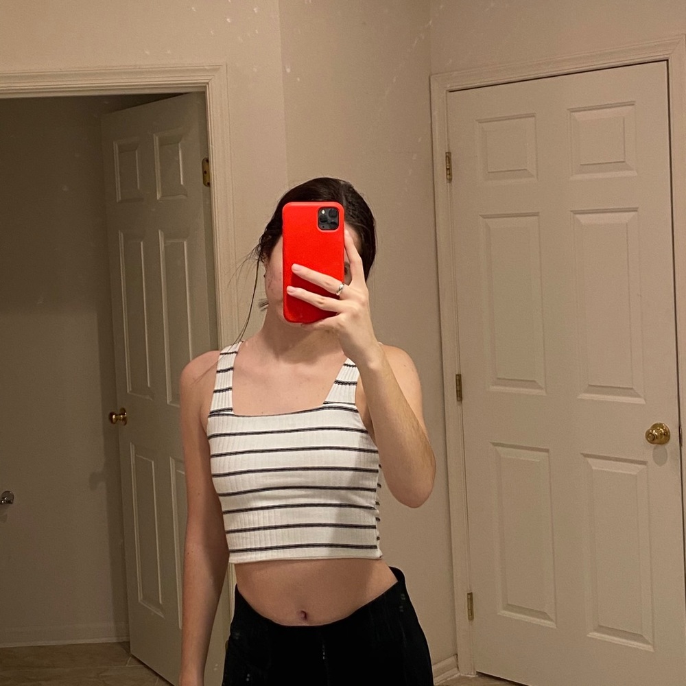 American Eagle top